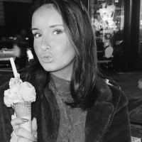 Andie Schwartz, Salon La Vie stylist